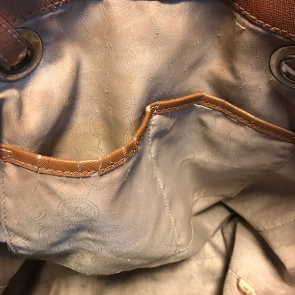 Authentic Michael Kors bag - Picture 5 of 8