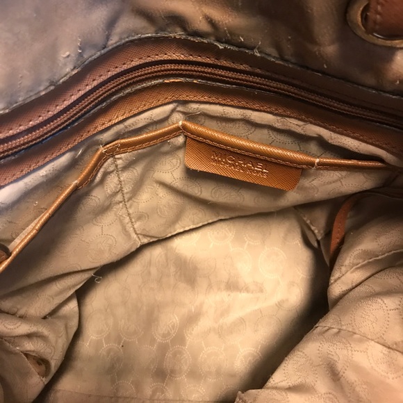 Authentic Michael Kors bag - Picture 6 of 8