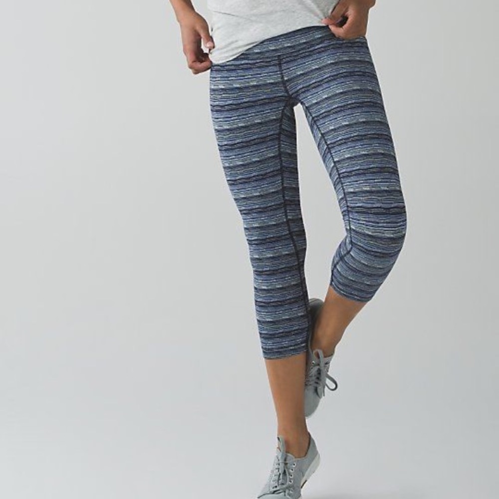 Lululemon wunder under space dye twist! Size 4