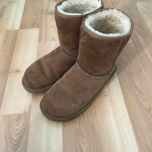 Ugg chestnut boots