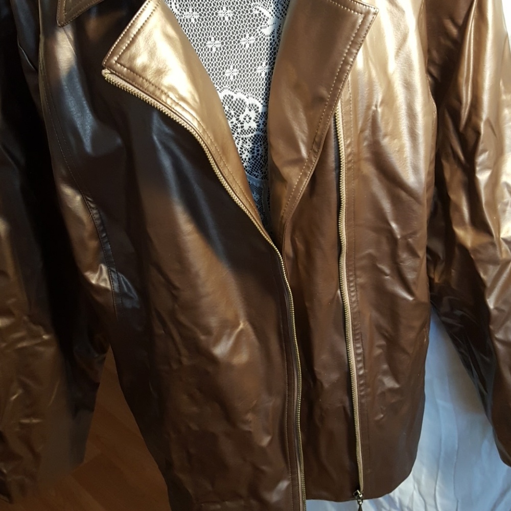 Jacket - Picture 3 of 5