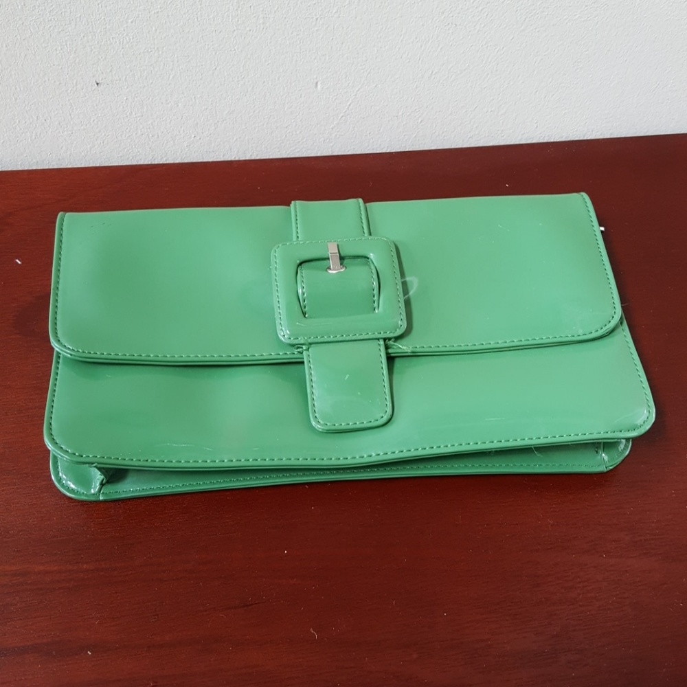 Green patent Loft Clutch