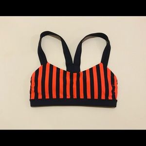 Lululemon Cardio Kick Bra size 4 Orange Navy