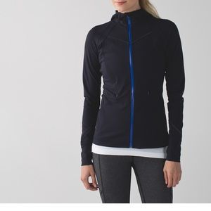 Lululemon rain on train on jacket size 4