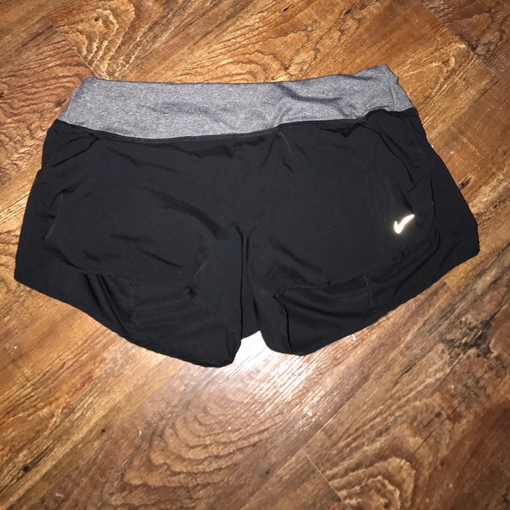NIKE DRI-FIT RUNNING SHORTS