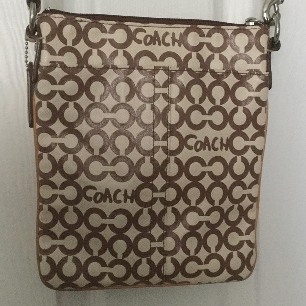 Authentic COACH crossbody - Picture 3 of 7