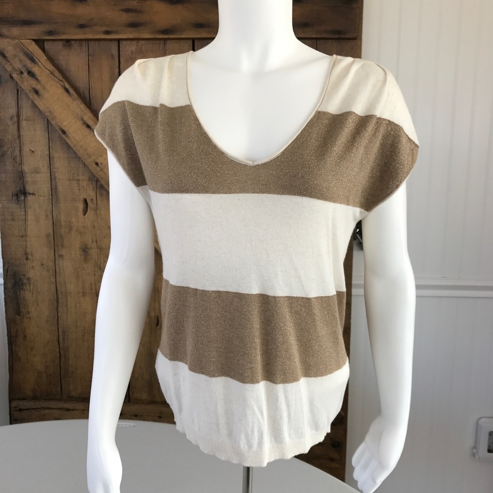 ❤️4/$20❤️ The Limited Gold Top