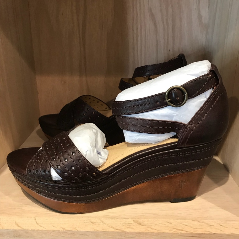 Frye Carlie Perf sandal wedges - Picture 2 of 5