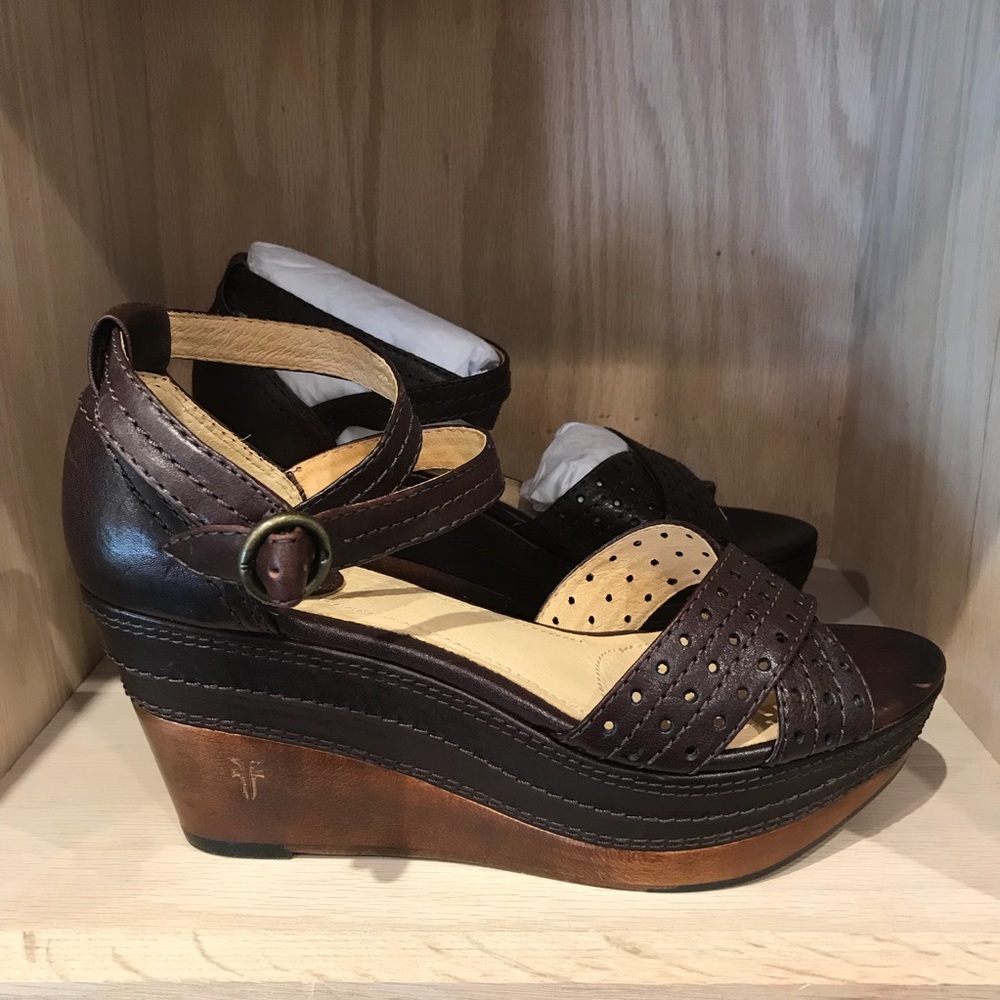 Frye Carlie Perf sandal wedges - Picture 3 of 5