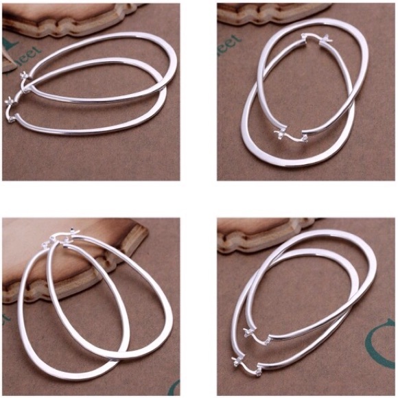 🛍 "ONLY ONE PAIR LEFT" -  U- Shaped Earrings - Picture 2 of 2