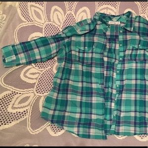 🎉Plaid, 3/4's roll-up sleeve shirt-beautiful!🎉
