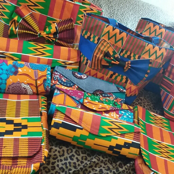 Purses - Picture 2 of 4