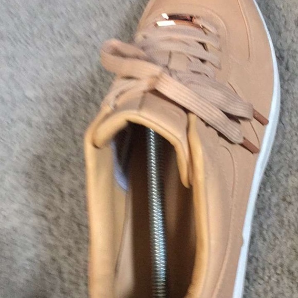 Nike samples - Picture 3 of 3