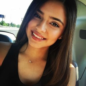 Meet your Posher, Christina
