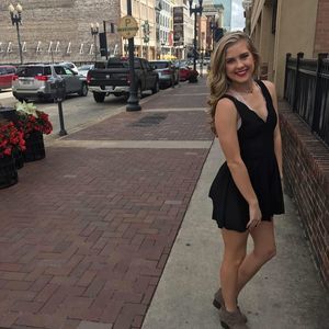 Meet your Posher, Alisha