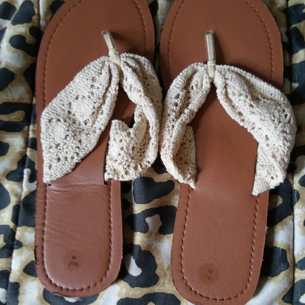 Knit flip flops