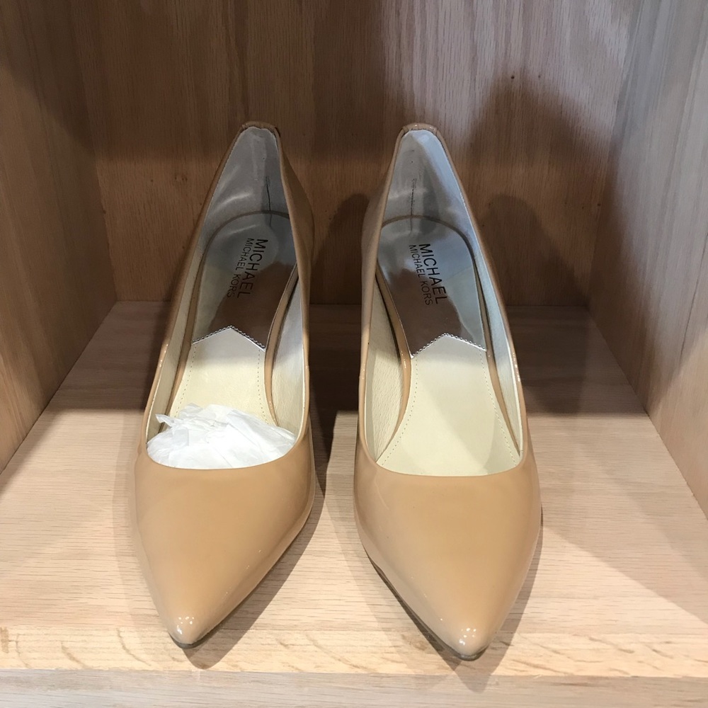 Michael Kors Nude Patent Leather heels