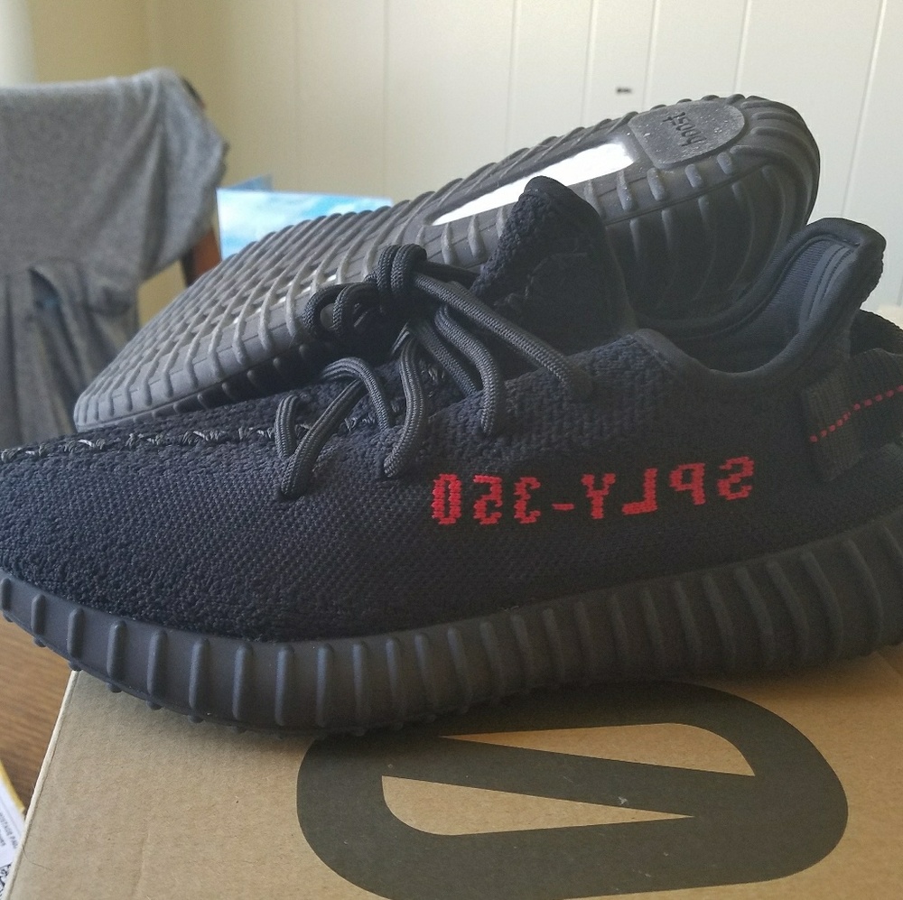 Yeezy 350 v2 size 6