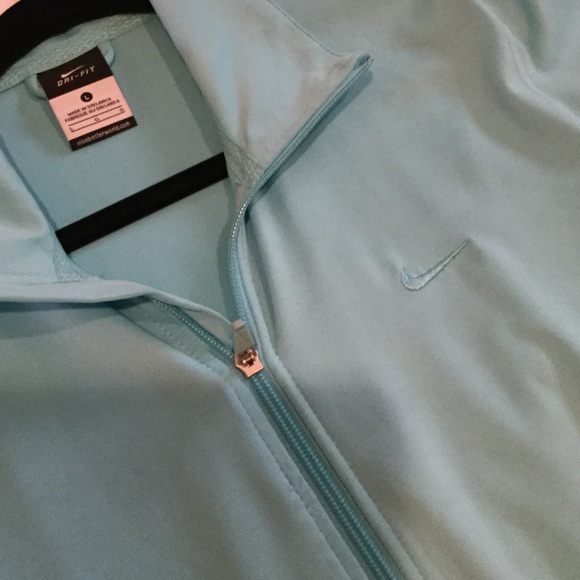 Nike Dri-Fit Jacket . - Picture 4 of 4