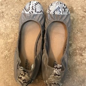 Old navy tan flats with snake toe and heal