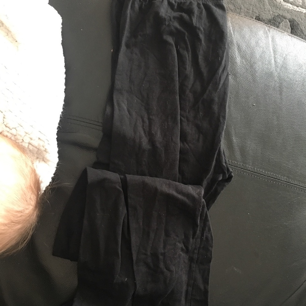 Black leggings