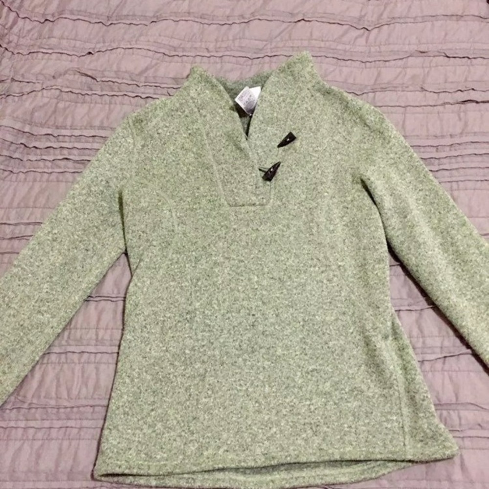 North face pullover
