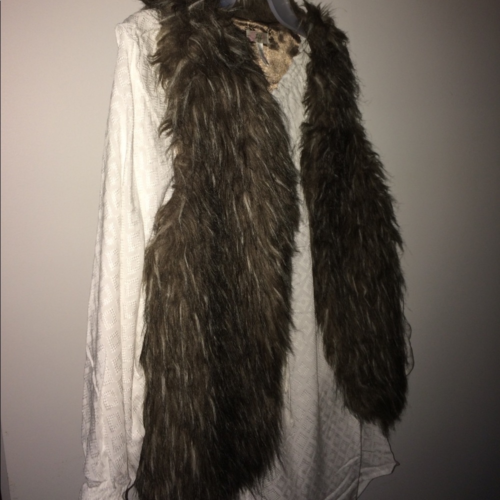 FUR vest 🌲