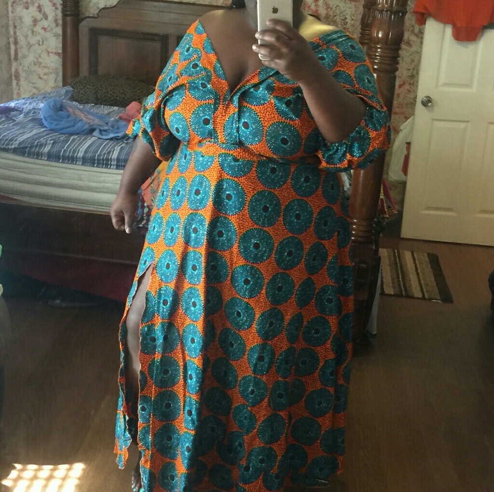 Dress - Picture 3 of 3