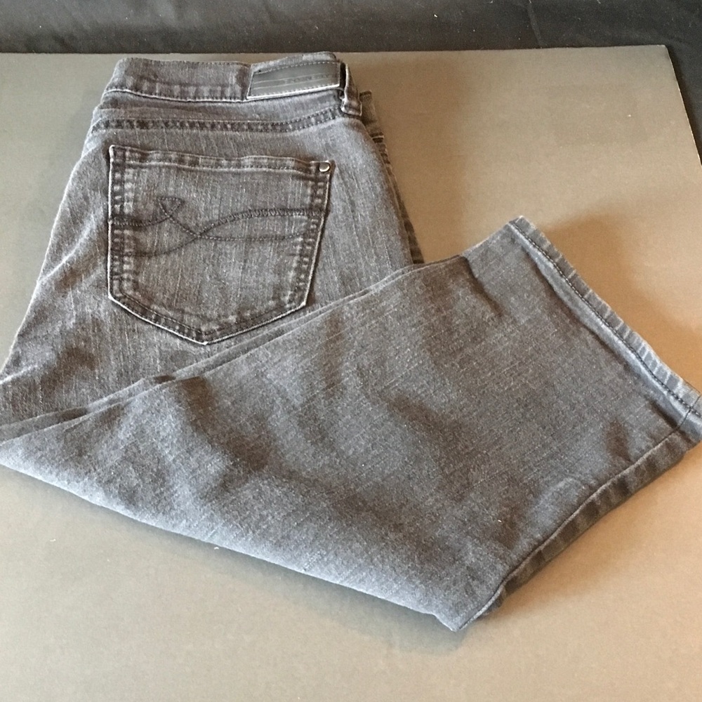 DKNY Capri Jeans