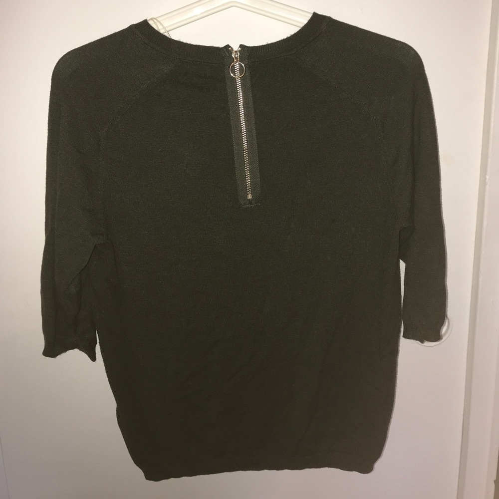 Zippered Zara top
