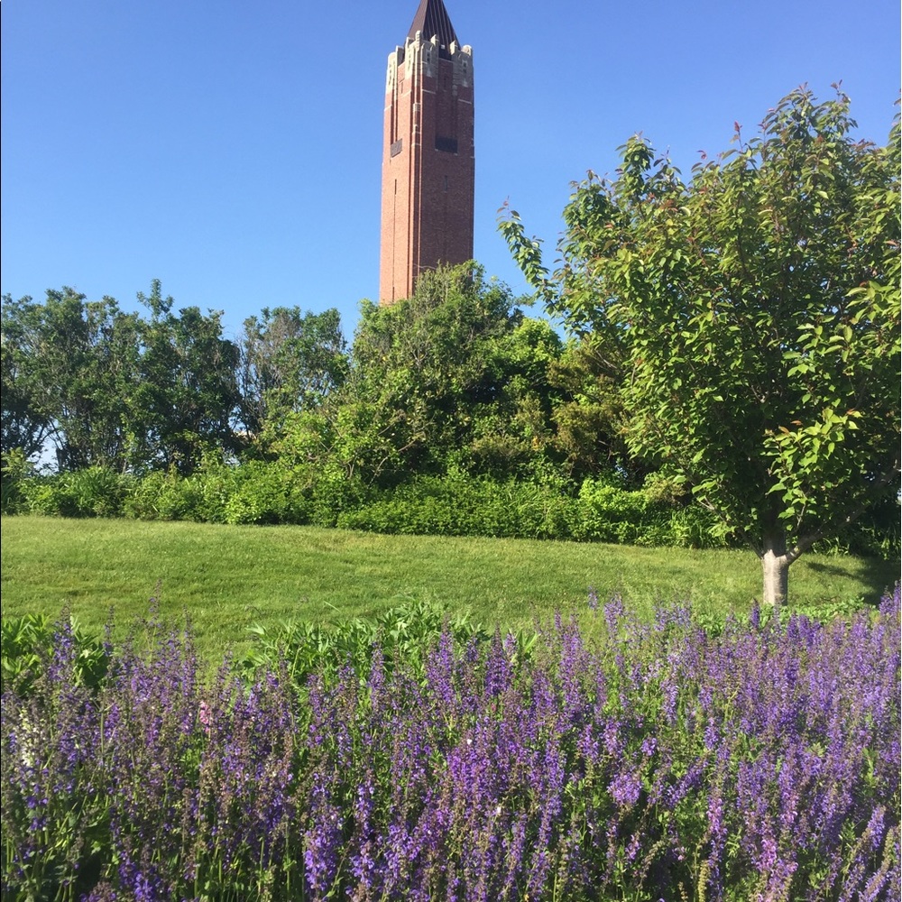 Meet your Posher, Jean