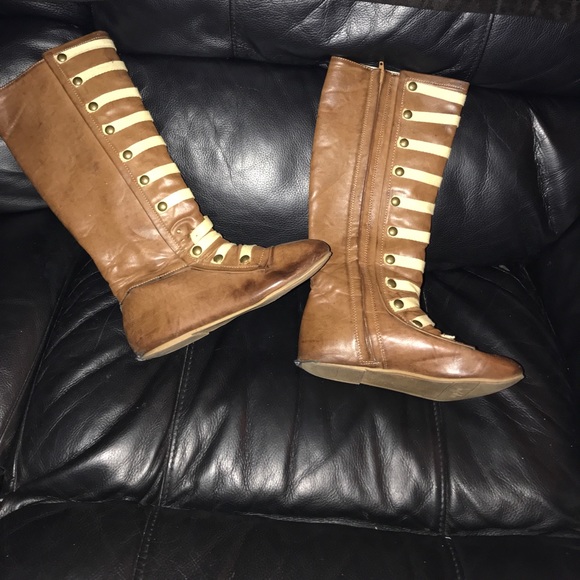 Knee boots - Picture 3 of 5