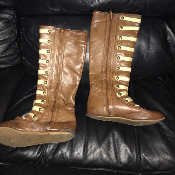 Knee boots - Picture 4 of 5