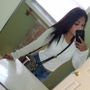 Meet your Posher, Evelyn