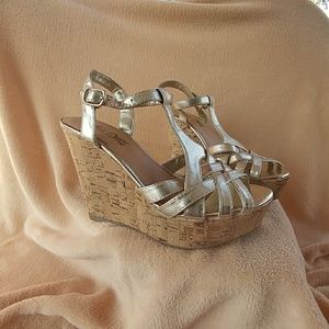 🍒Brash wedge sandals