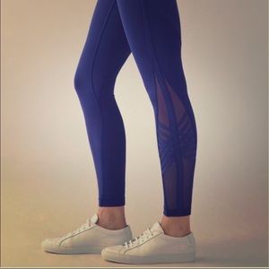 Lululemon Wunder Under Essential Rhythm pant!!