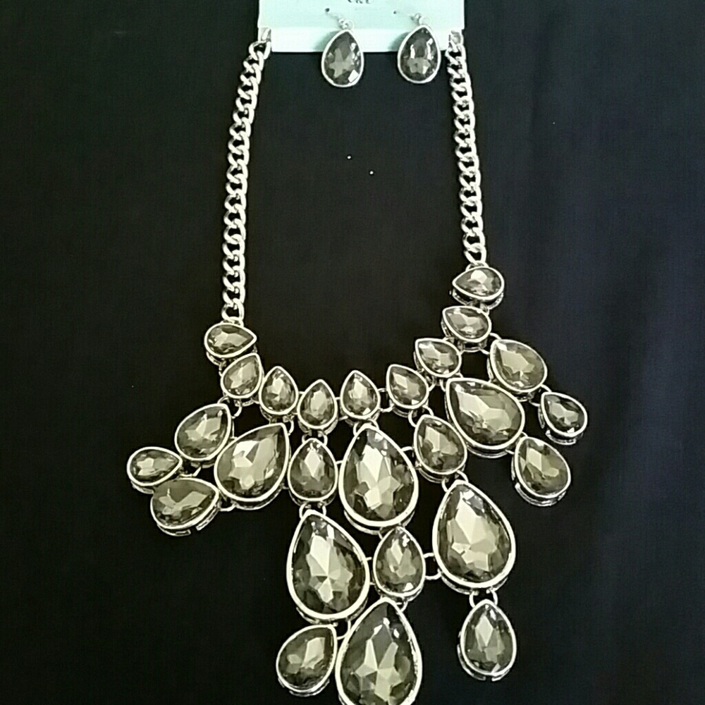 Smokey teardrop  rhinestone necklace set