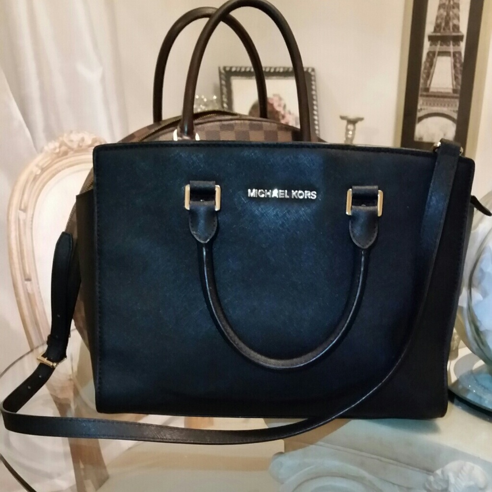 FLASH SALE!!! Michael Kors Selma