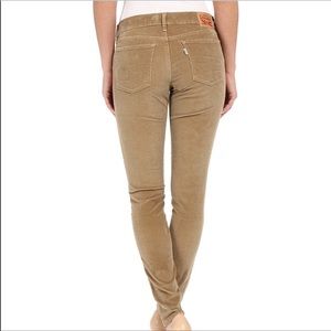 NWT Levis 710 Corduroy Mid Rise Super Skinny Sz25