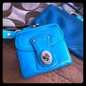 Coach patent leather framed trifold wallet