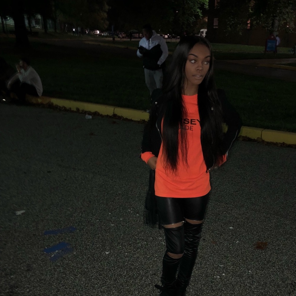 Meet your Posher, Sharon