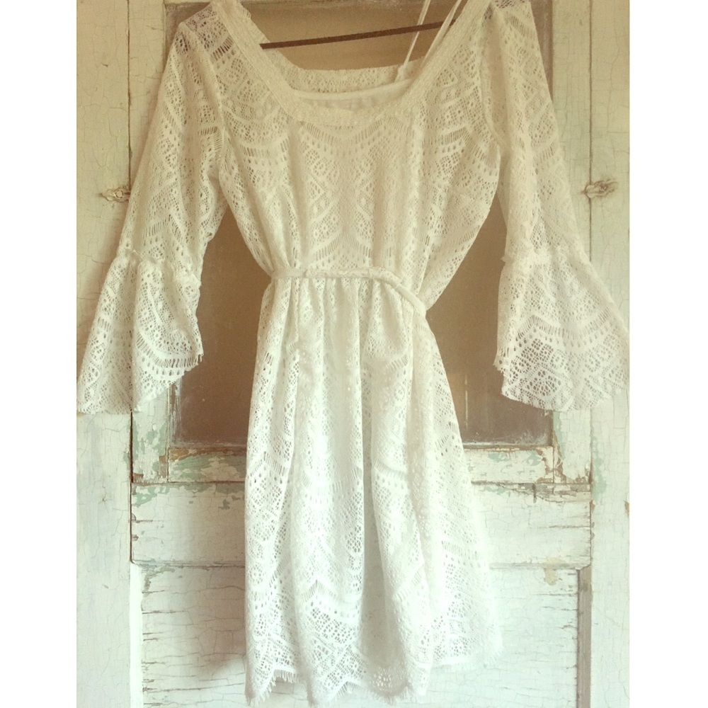 Boho lace dress with 3/4 length bell sleeve!