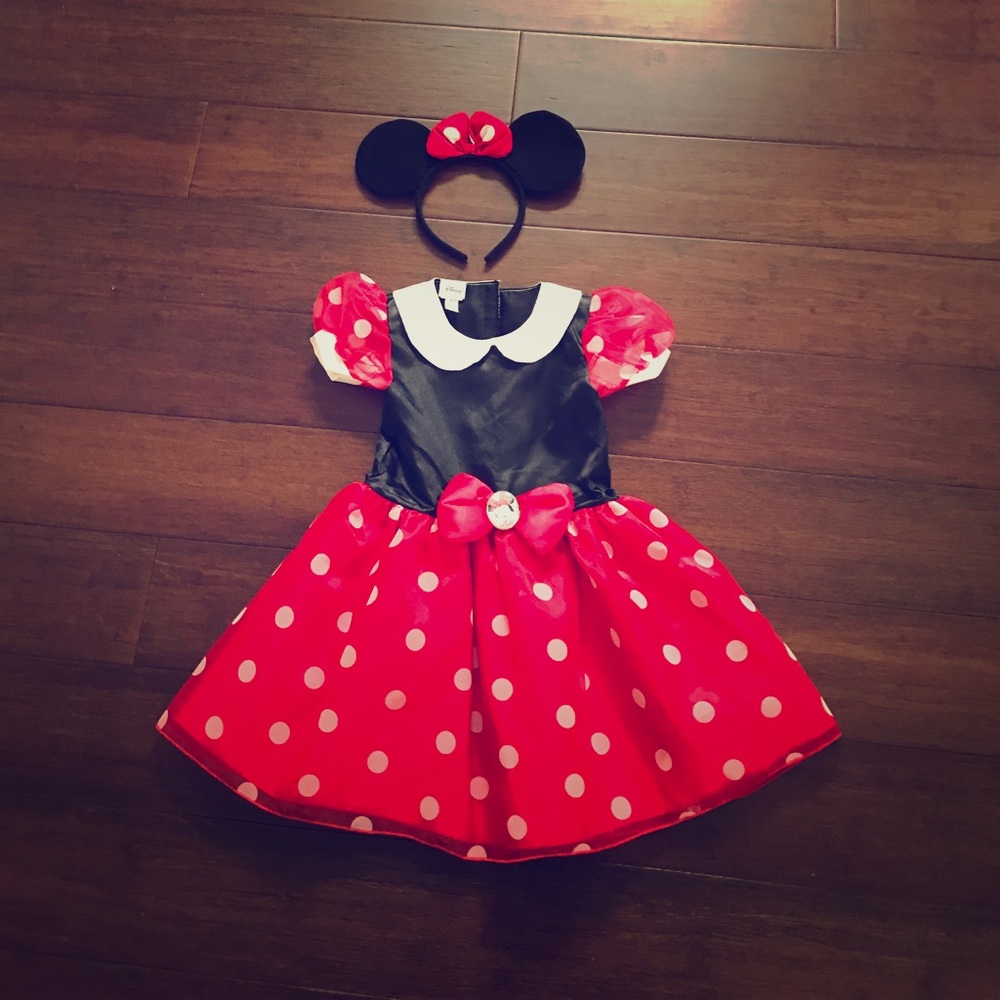 Minnie Mouse costume