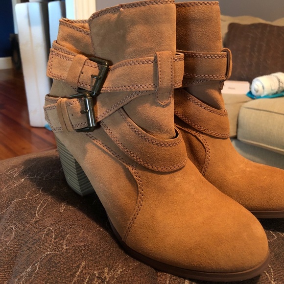 Massimo Shoes - NEW fall heeled booties, Massimo brand. Size 8. 💜