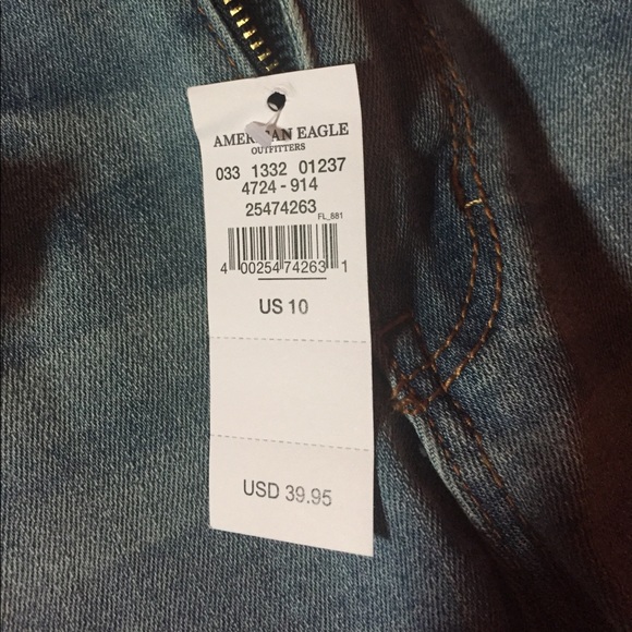 AE Jean Shorts - Picture 3 of 3