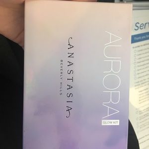 Anastasia Aurora Glow Kit