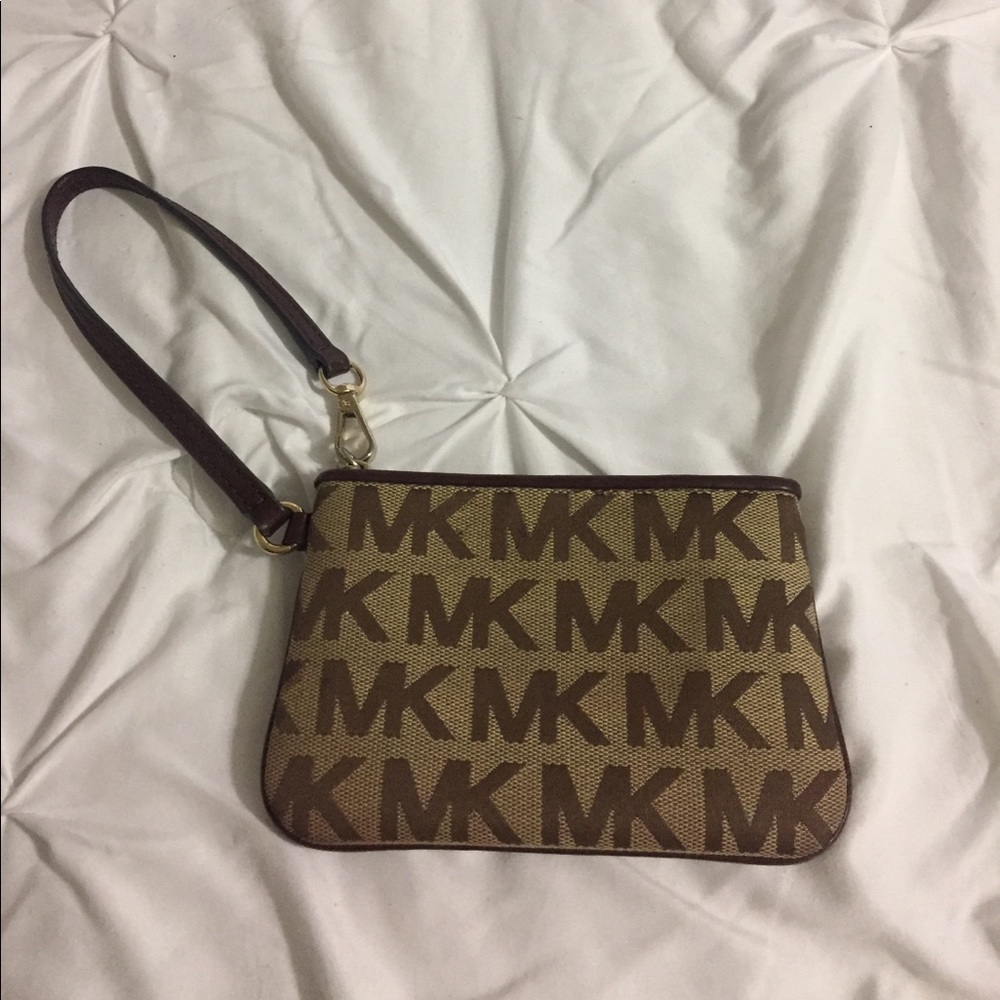 Michael Kors wristlet