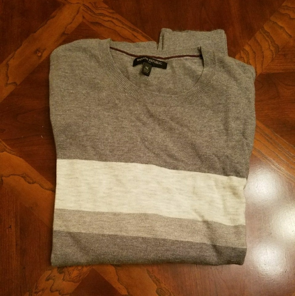 Men's Banana Republic sweater