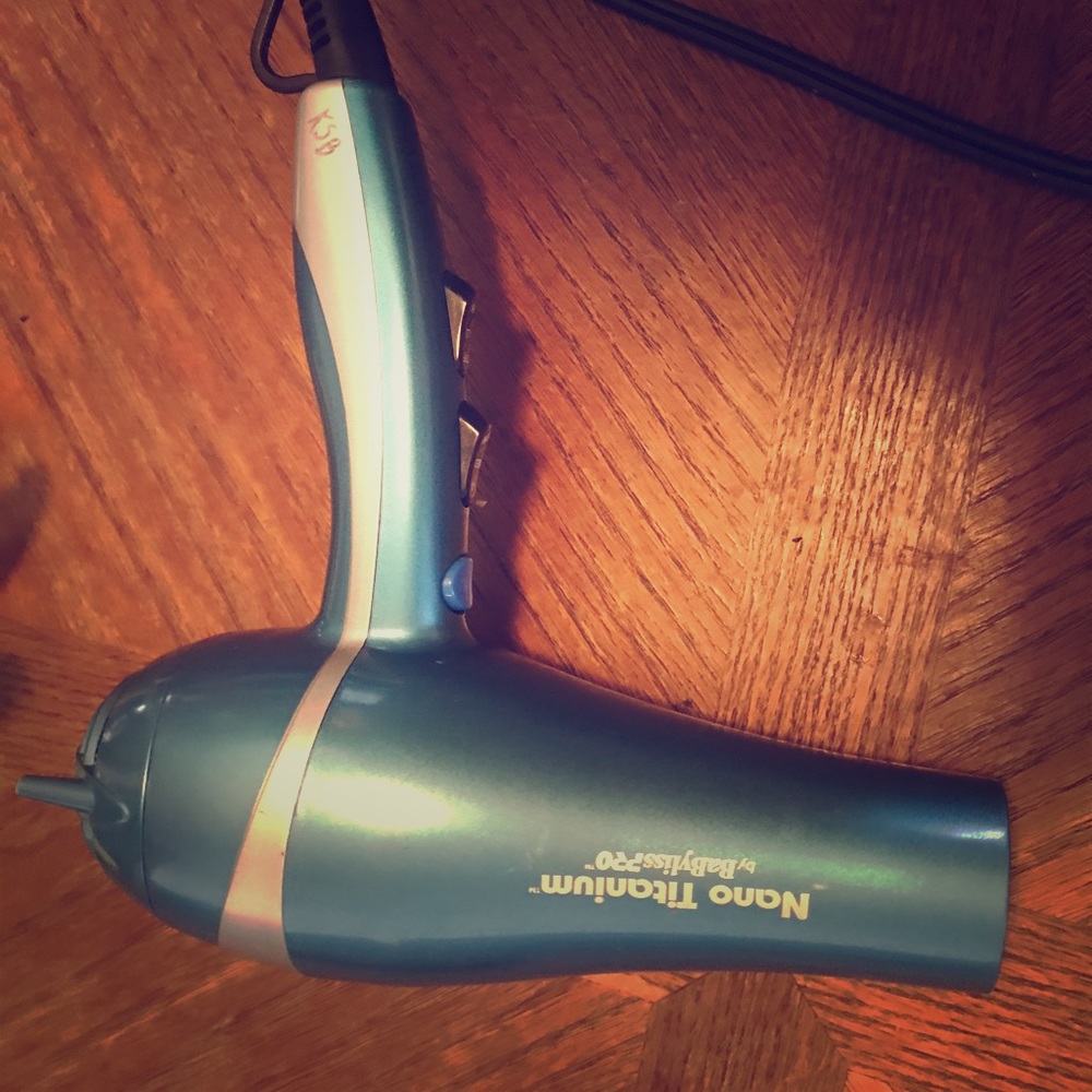 Babyliss pro blow dryer