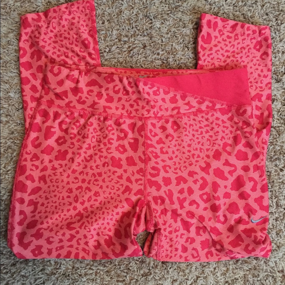 Nike cheetah workout leggings